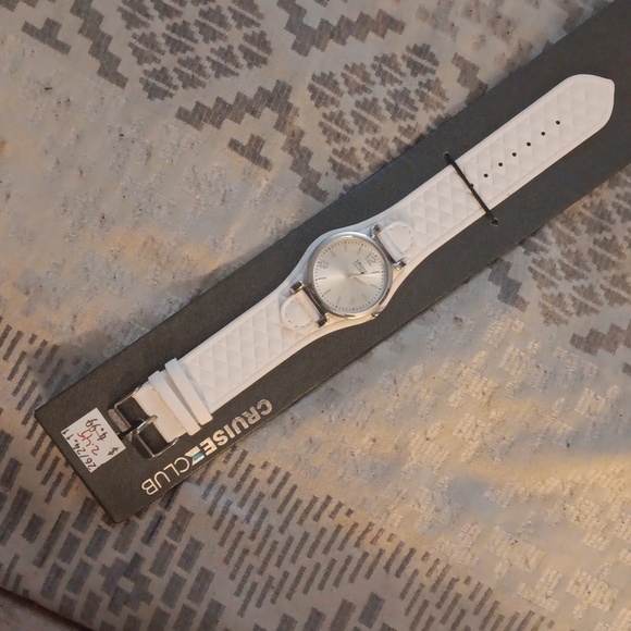 Cruise Club Watch - Picture 2 of 5